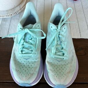 hoka Clifton 9 women’s tennis shoes